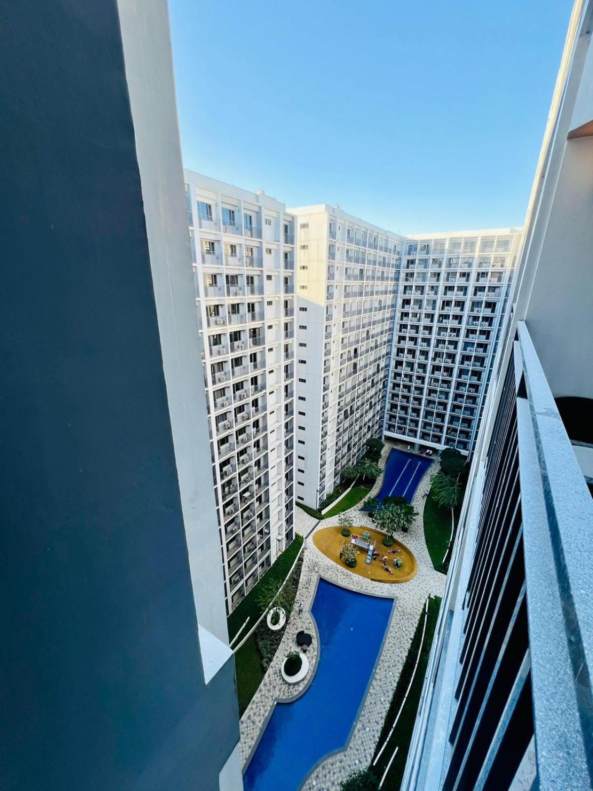 Shore 2 Residences Tower 2 Пасай Екстер'єр фото